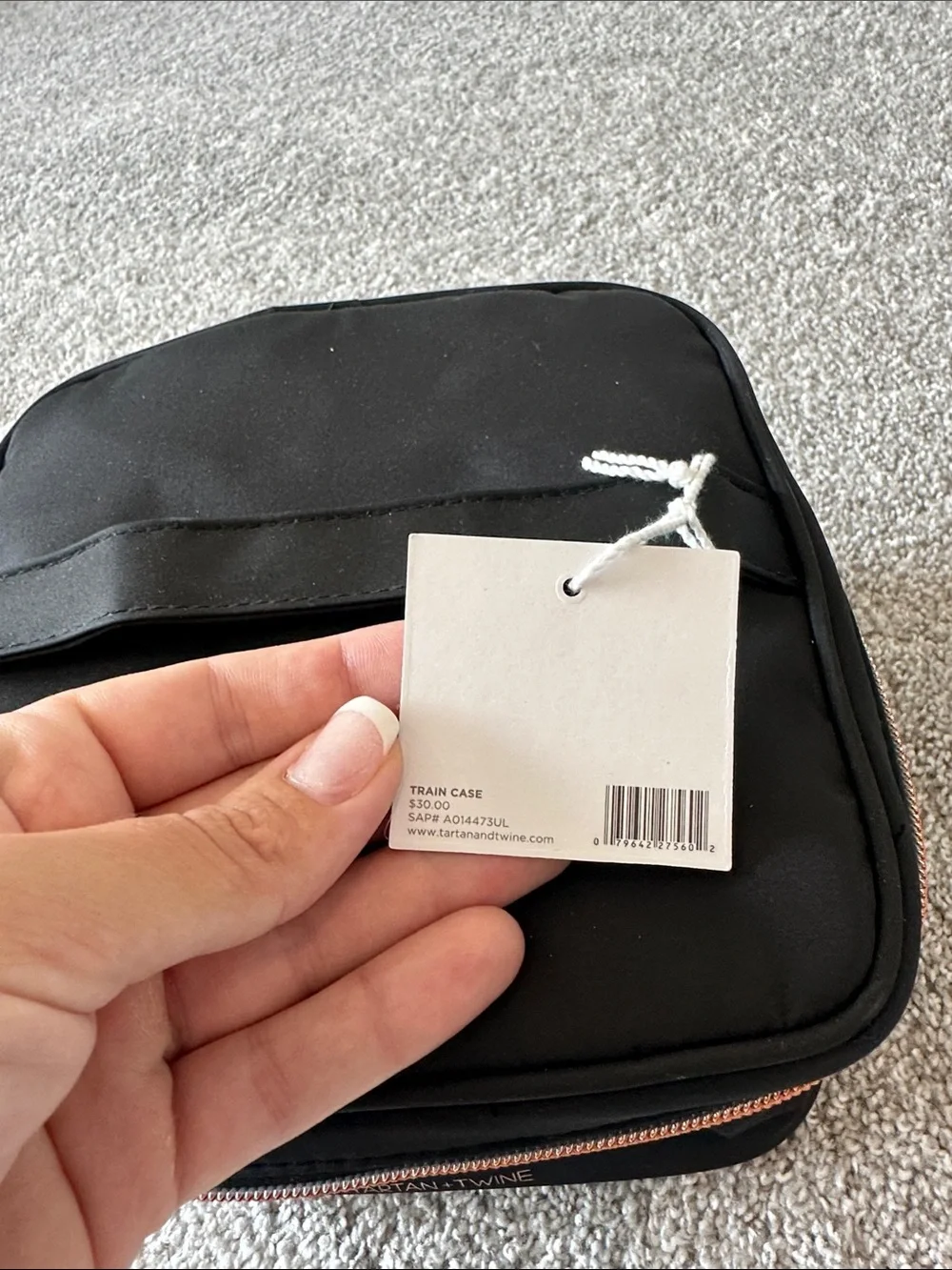 Tartan + Twine black travel